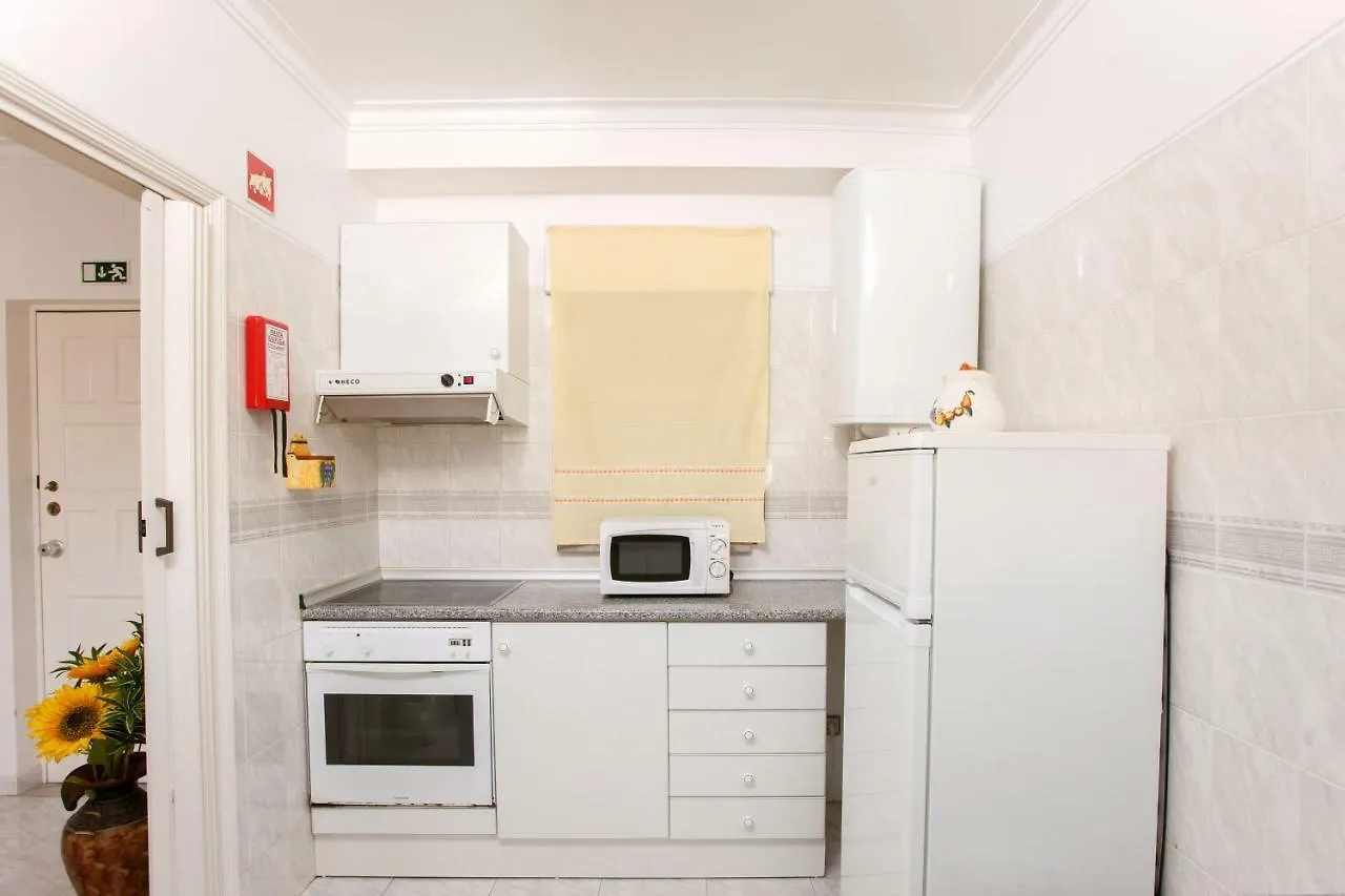 O Apartamento A Ramos Palmeira Gale Esta Inserido Num Condominio Com Piscina, Fica Apenas A 250 Metros Da Praia Da Gale - Apartamento Com Ar Condicionado Na Sala, Smart Tv Com Prime Video E Cozinha Completa Αλμπουφέιρα