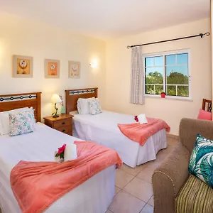  Apartment Monte Dos Avos,