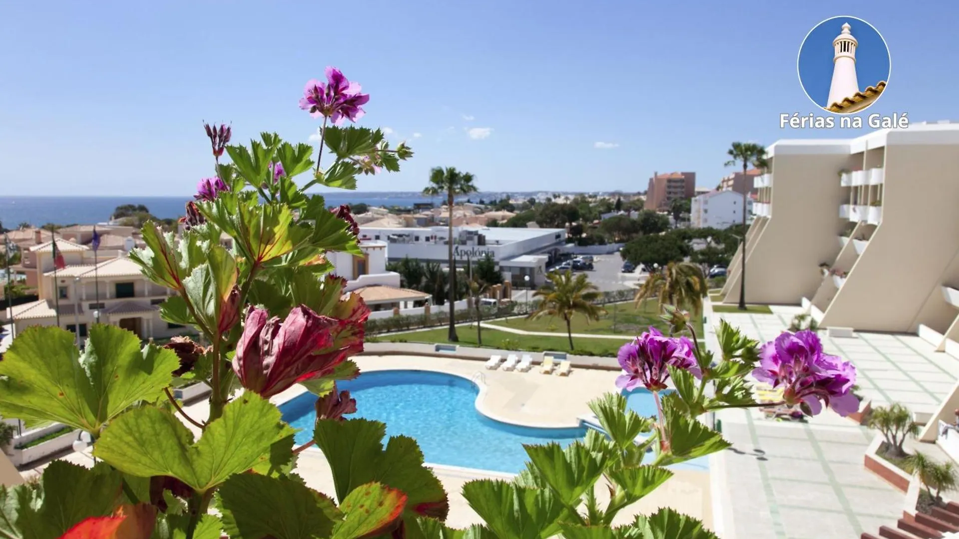 Apartment Ramos Palmeira Gale: Beachside Condo with Pool and Smart Amenities Albufeira
