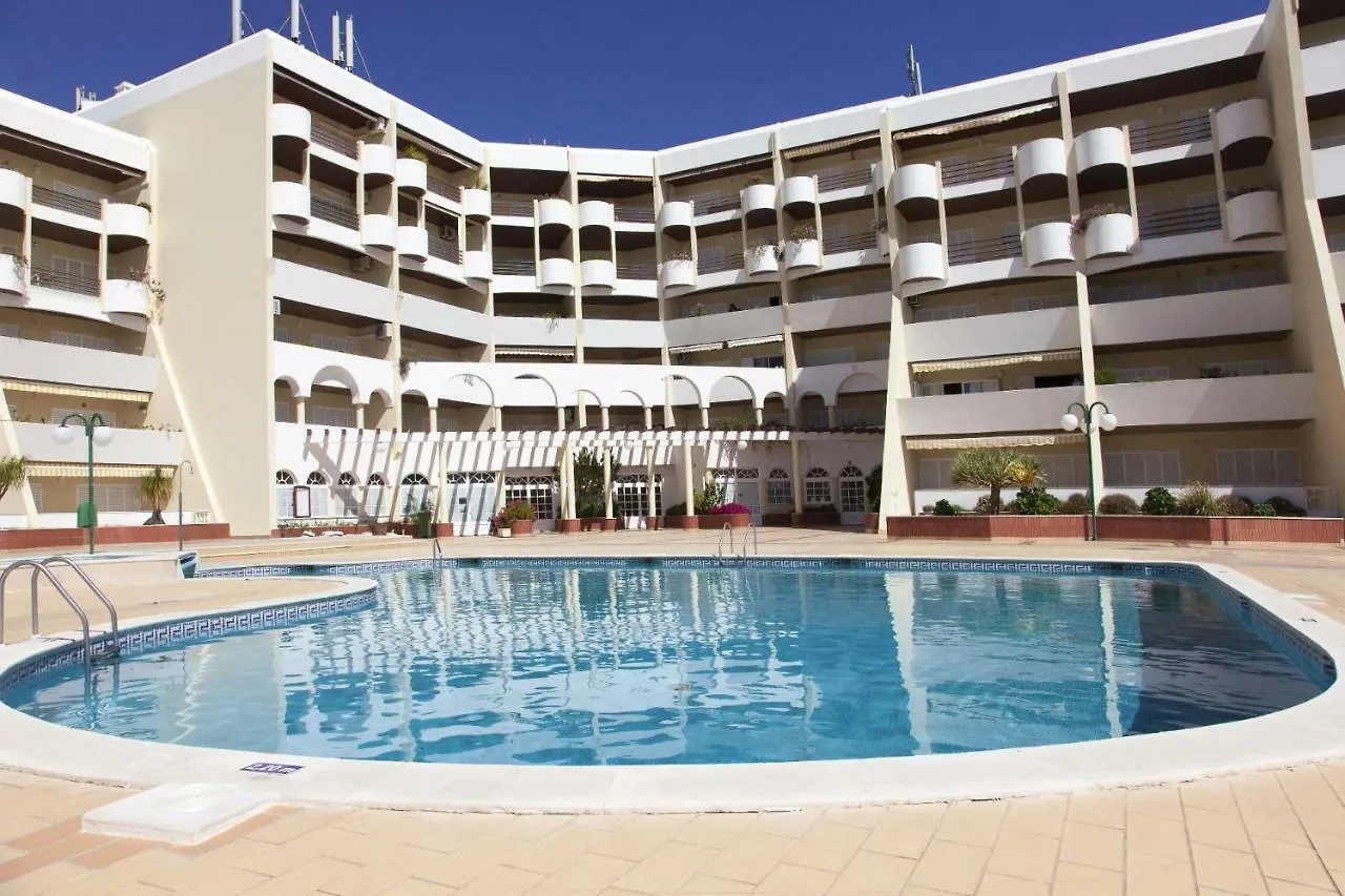 Ramos Palmeira Gale: Beachside Condo with Pool and Smart Amenities Albufeira 0*,  Portugal